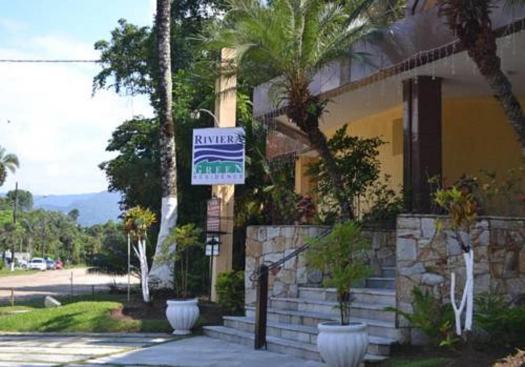  Apto com serviços de Flat na Riviera de São Lourenço