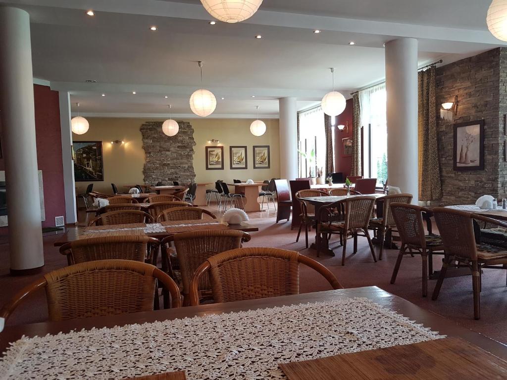 Restaurace v ubytování Ośrodek Wczasowy Marevita