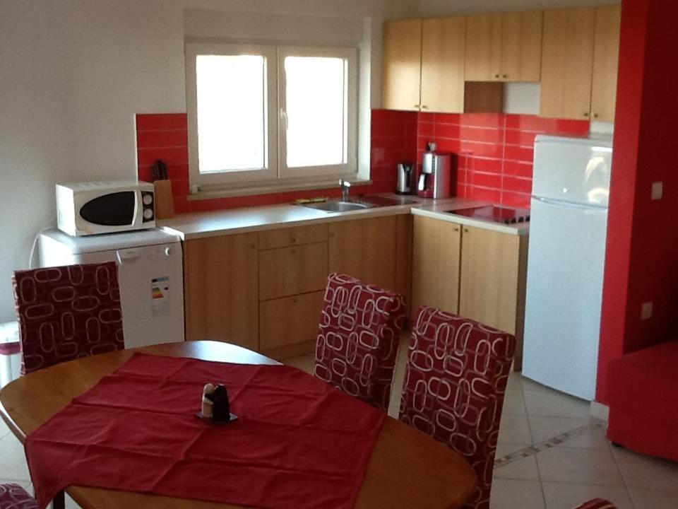 Kuchnia lub aneks kuchenny w obiekcie Apartment Lighthouse n3