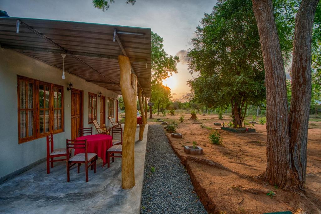 Zahrada ubytování Wilpattu Holiday Home