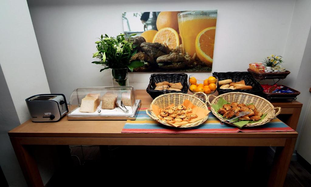 Trip Inn Eden Antwerpen - Resim 16