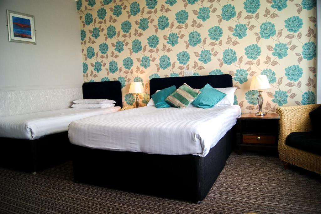 
Family Room with Sea View
