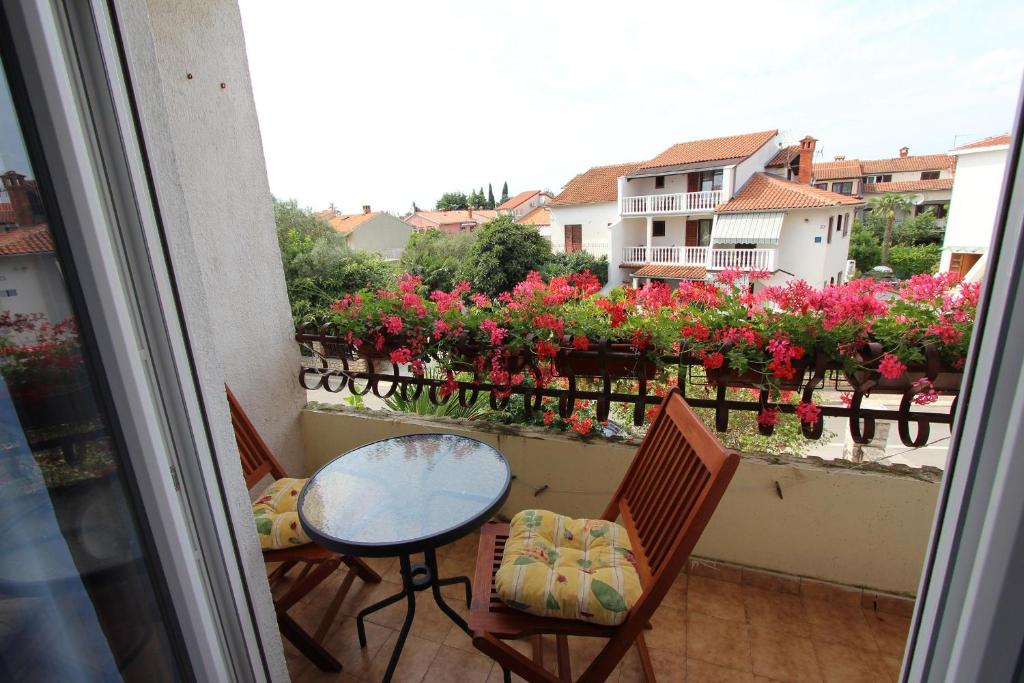 Balkon lub taras w obiekcie Rooms and Apartments Sally