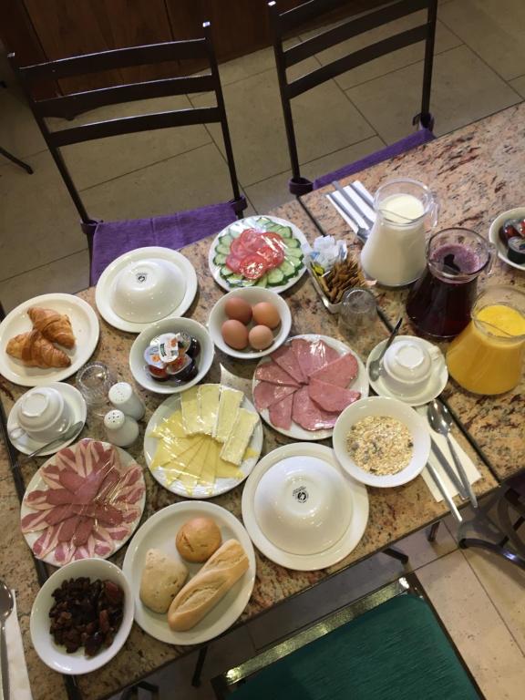 New Linden Hotel - Resim 16