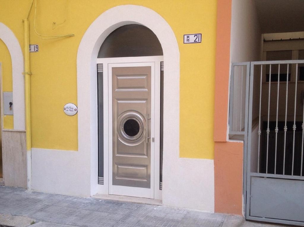 De façade/entree van La Casa dei Venti