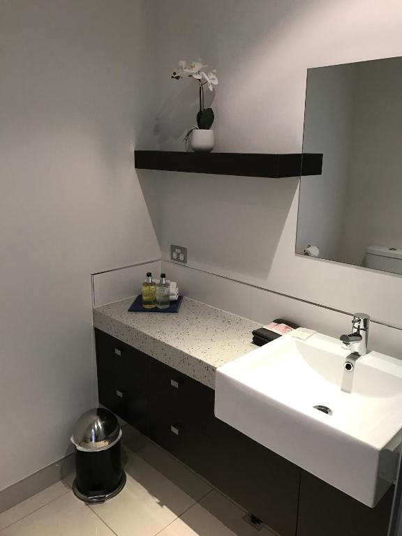 No 3 @ The Quay - Resim 16