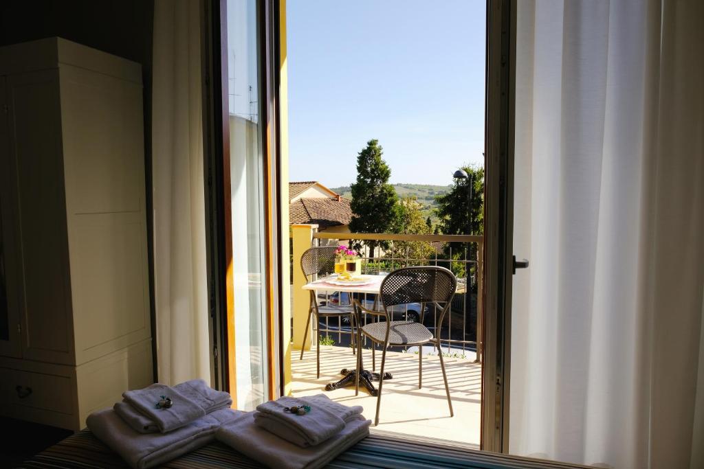 Balkón alebo terasa v ubytovaní B&B La Cornice