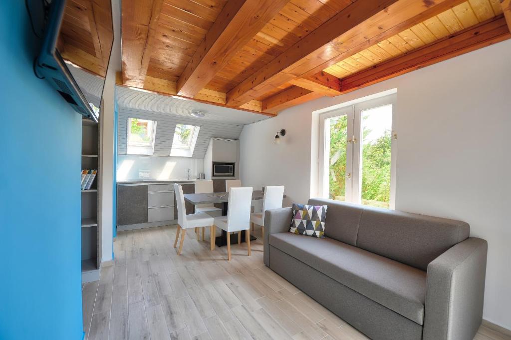 Część wypoczynkowa w obiekcie Villa Oliver 3 Siófok