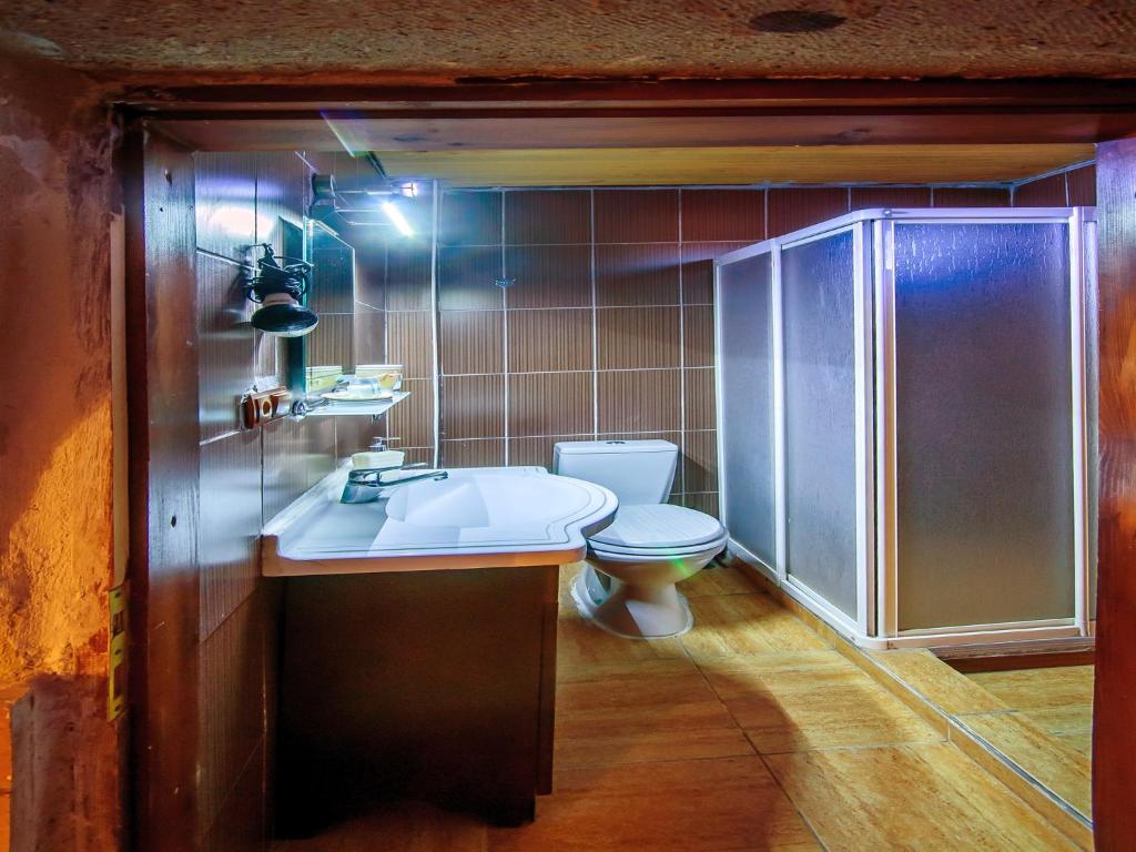 Koupelna v ubytování Adanos Konuk Evi