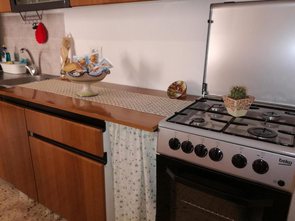 Kuchnia lub aneks kuchenny w obiekcie Sotto L'Arco