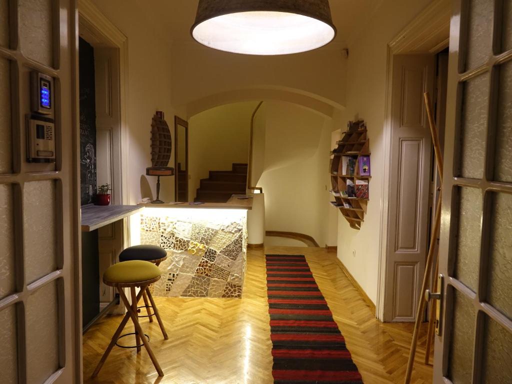 TV a/nebo společenská místnost v ubytování Balkan Soul Hostel