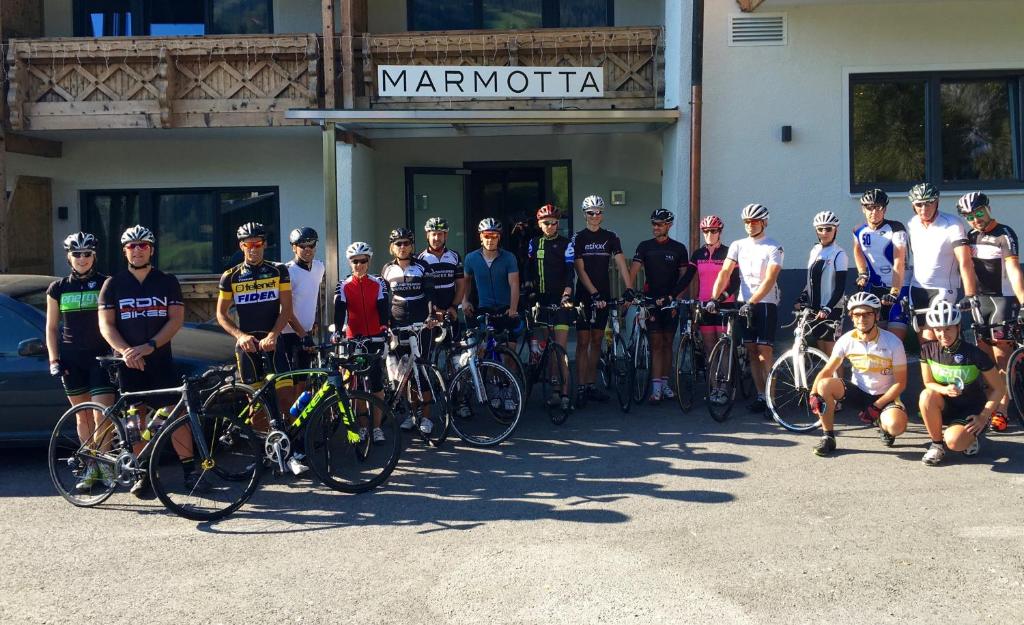 Jízda na kole v ubytování Marmotta Alpin hotel nebo okolí