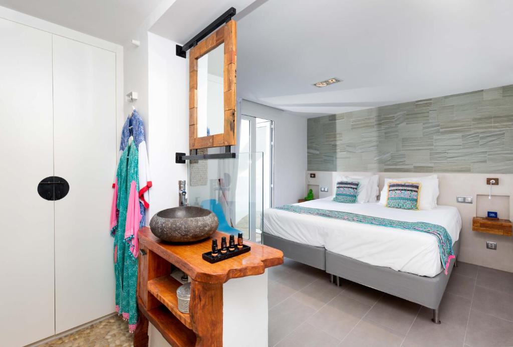 Ibizazen, Santa Eularia des Riu – Updated 2023 Prices