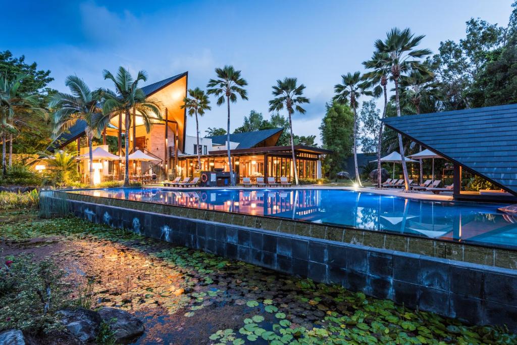 Hồ bơi trong/gần Niramaya Villas and Spa