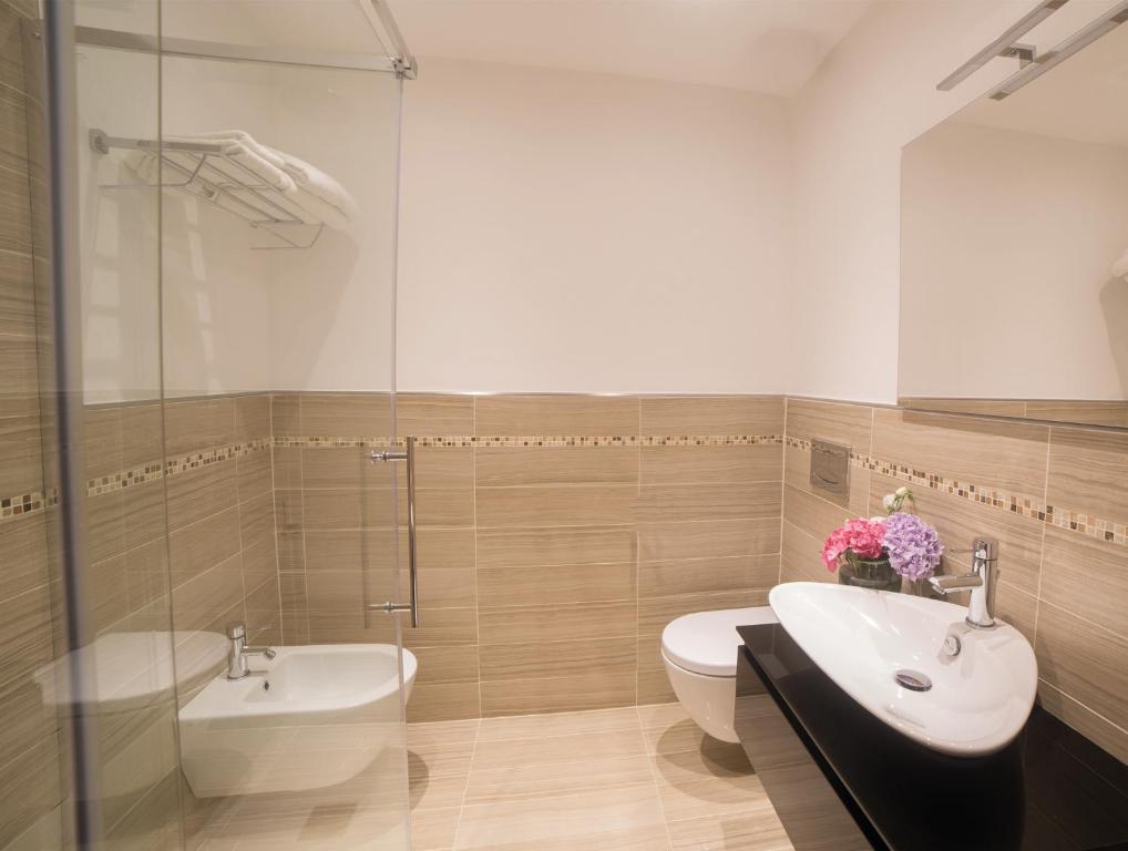 Koupelna v ubytování Hotel Jolanda