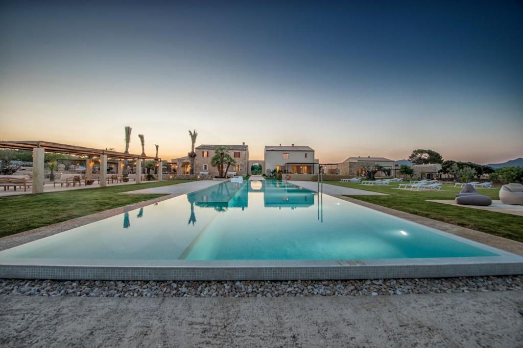 Bazén v ubytování Es Lligats Agroturismo - Adults Only nebo v jeho okolí