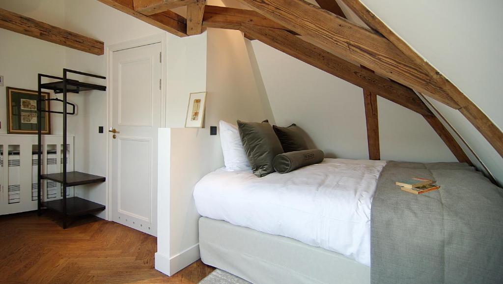 The Bolster - Resim 27