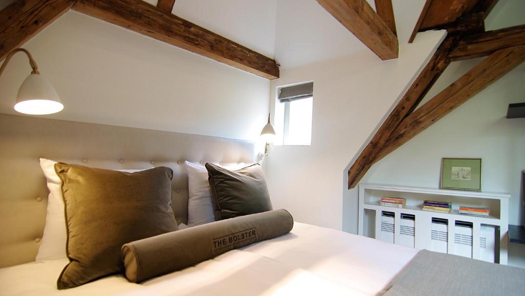 The Bolster - Resim 33