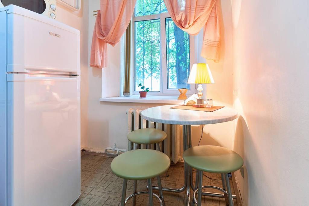 Home Hotel Apartments on Mykhailivska Square - Kiev - Appartement - Velyka Zhytomrska Street 4