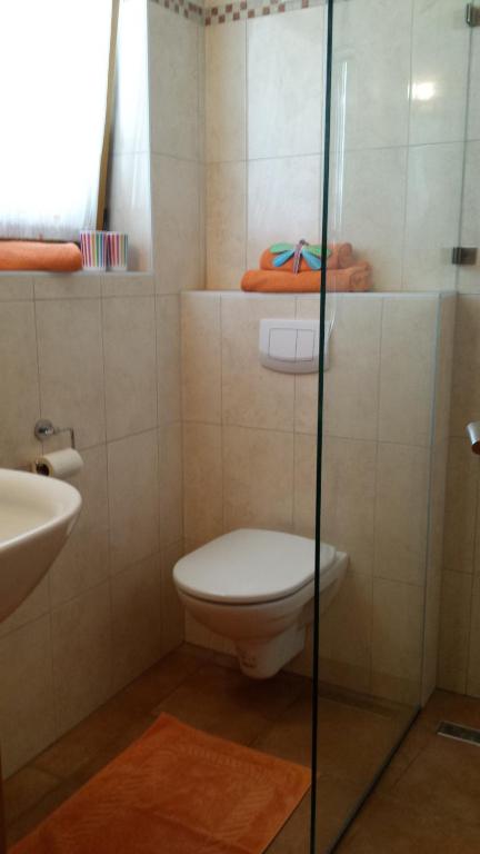 A bathroom at Appartements Fritz Sagmeister