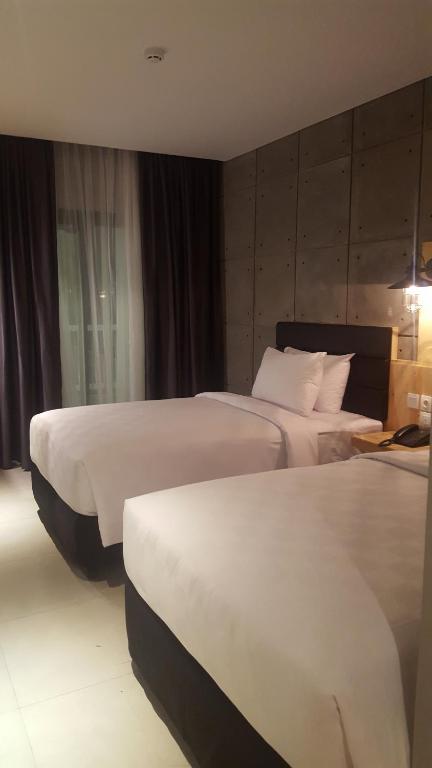 Ayaartta Hotel Malioboro - Deluxe Double O Twin Room Con Balcón