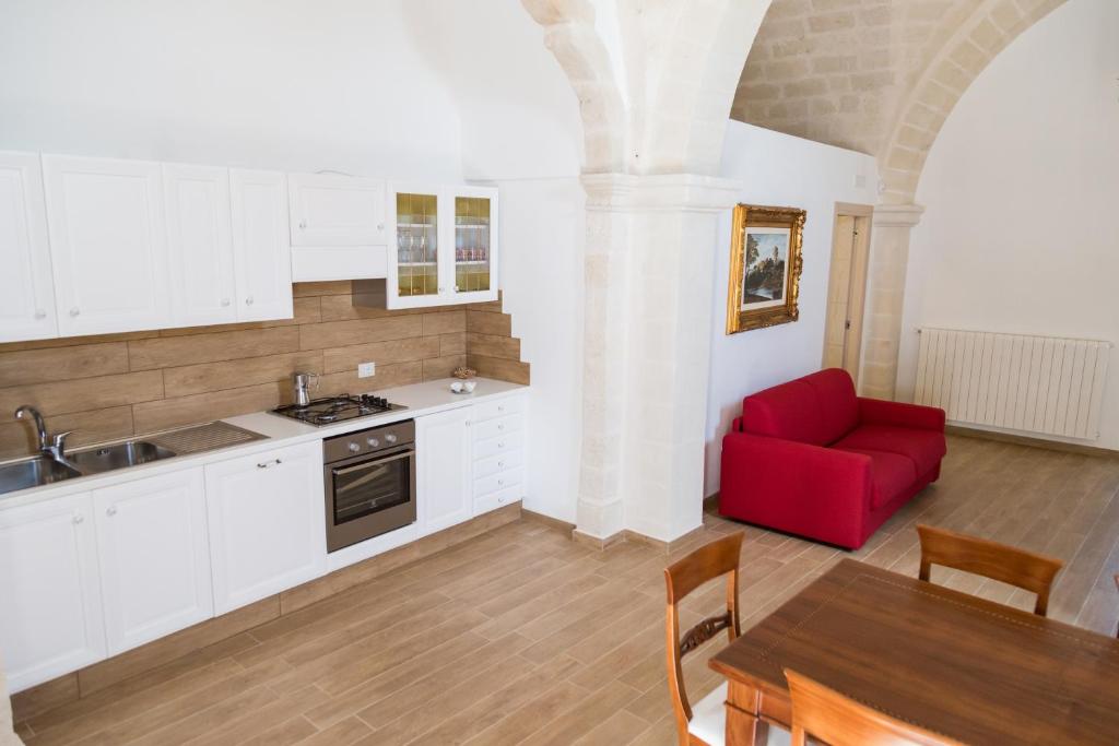 A kitchen or kitchenette at Vico Marina