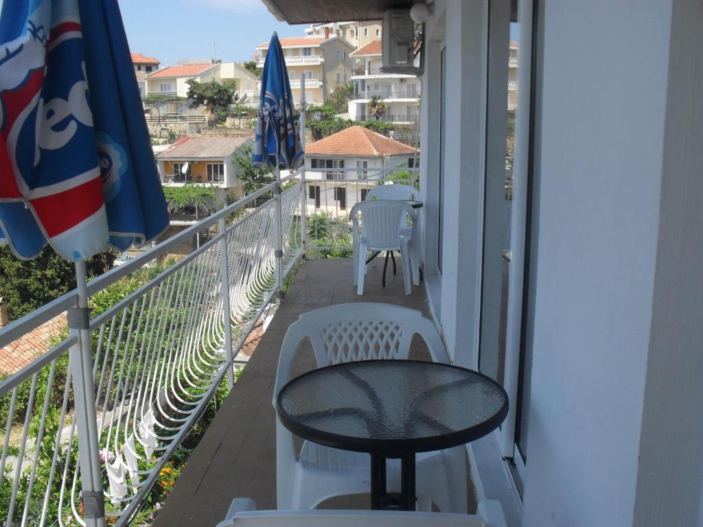 Balkón alebo terasa v ubytovaní Apartment Batricevic