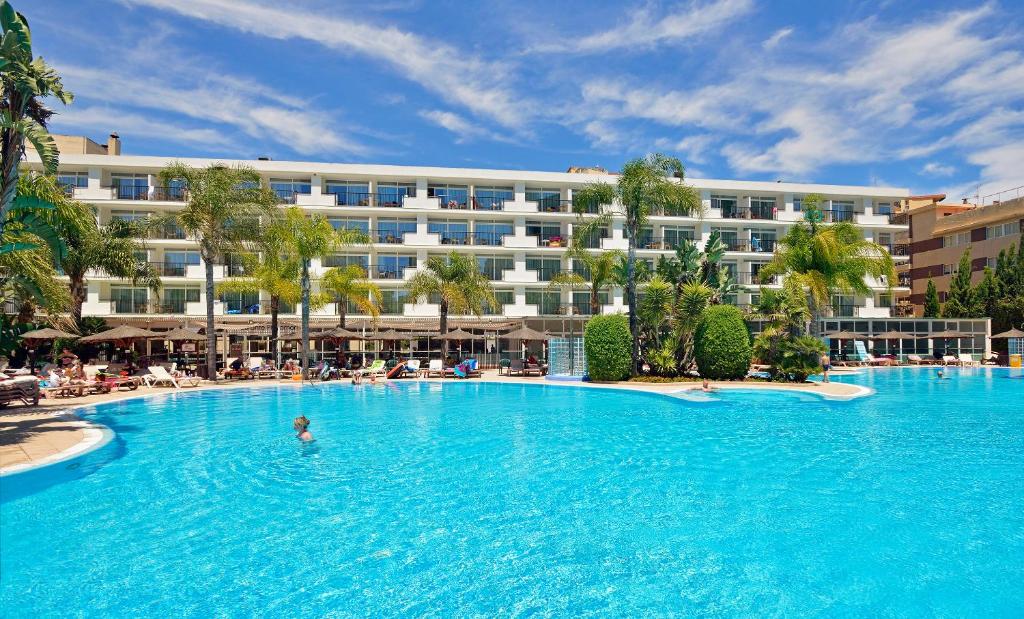 Piscina en o cerca de Sol Principe