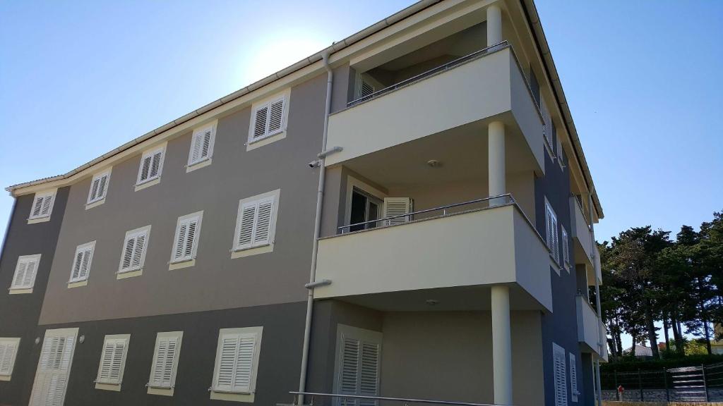 Budova, kde se apartmán nachází