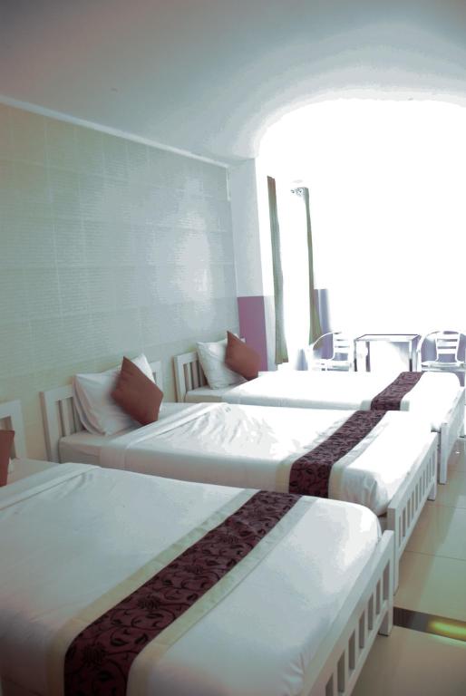 Ratchada 17 Place - Resim 7