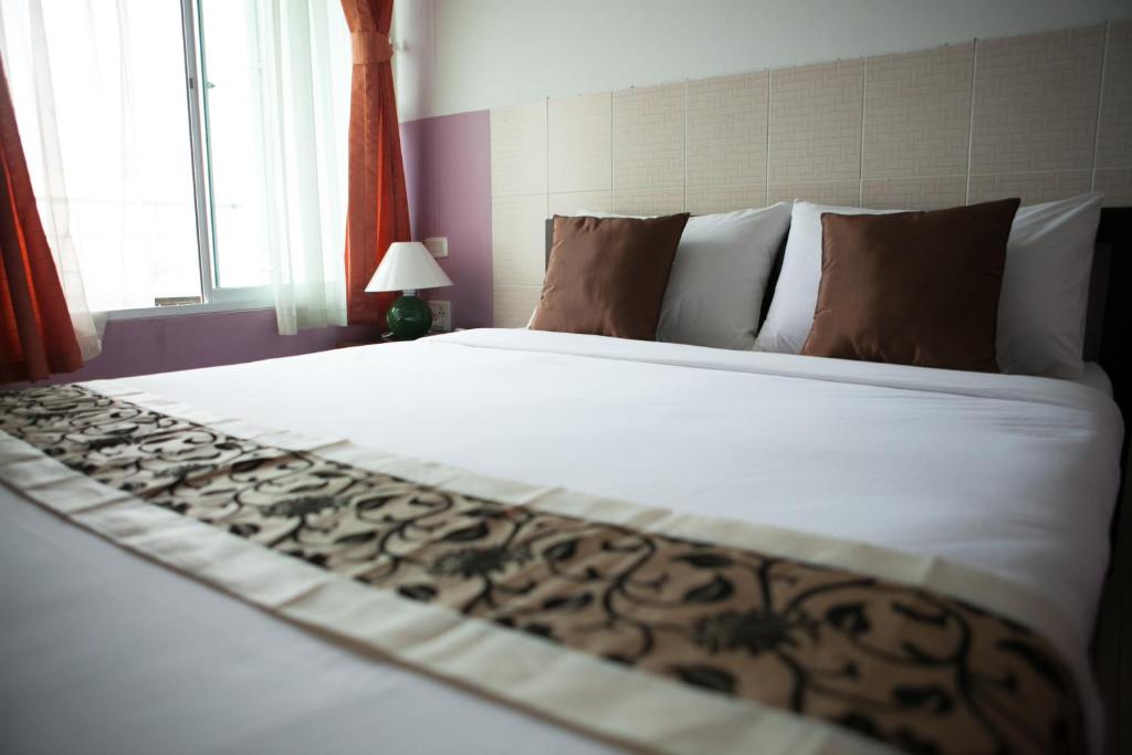 Ratchada 17 Place - Resim 21