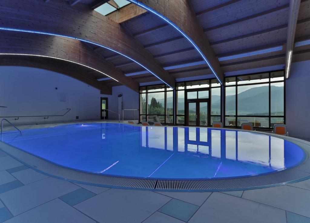 Bazén v ubytování Osserhotel - B&B am Osser nebo v jeho okolí