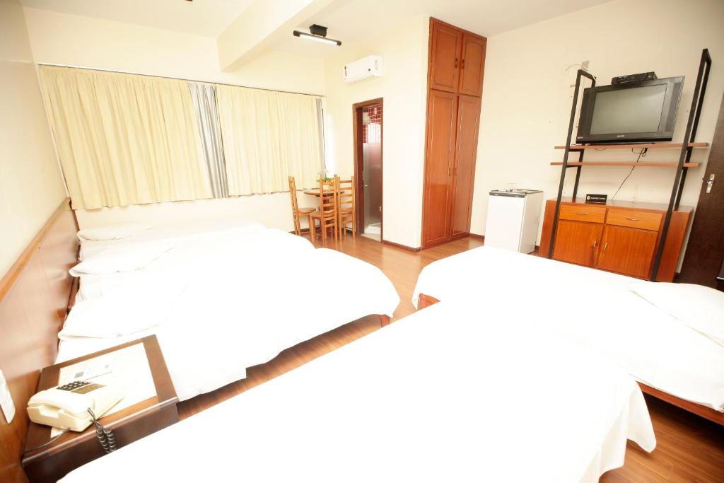  Galatas Central Hotel