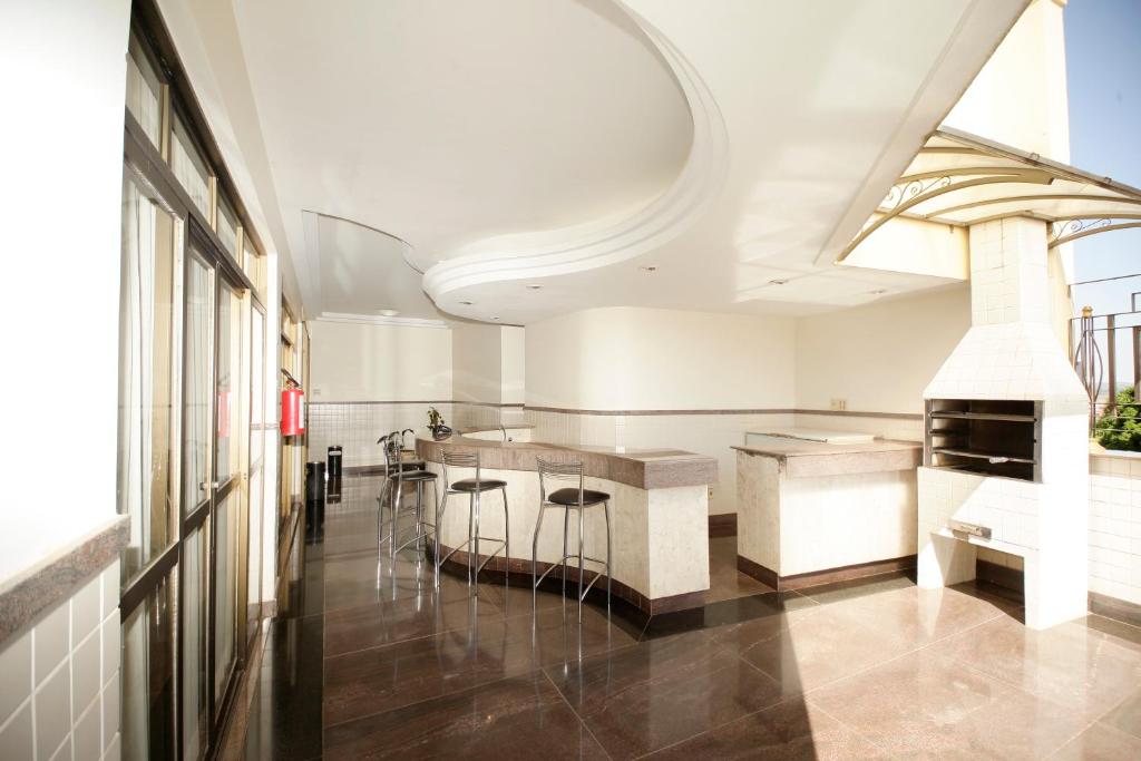 Galatas Central Hotel