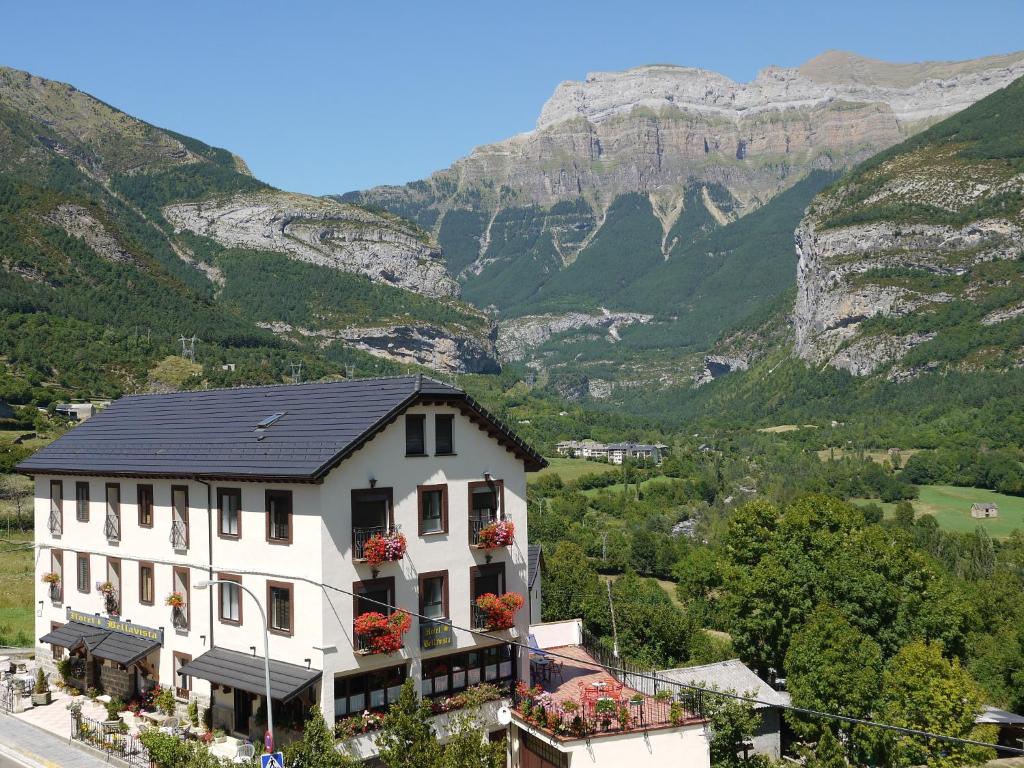 Φωτογραφία από το άλμπουμ του Hotel Bellavista Ordesa σε Torla