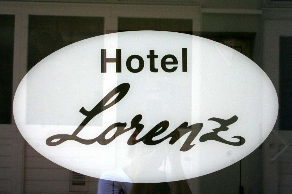 Majutusasutuses Hotel Cafe Lorenz olev sertifikaat, autasu, silt või muu dokument
