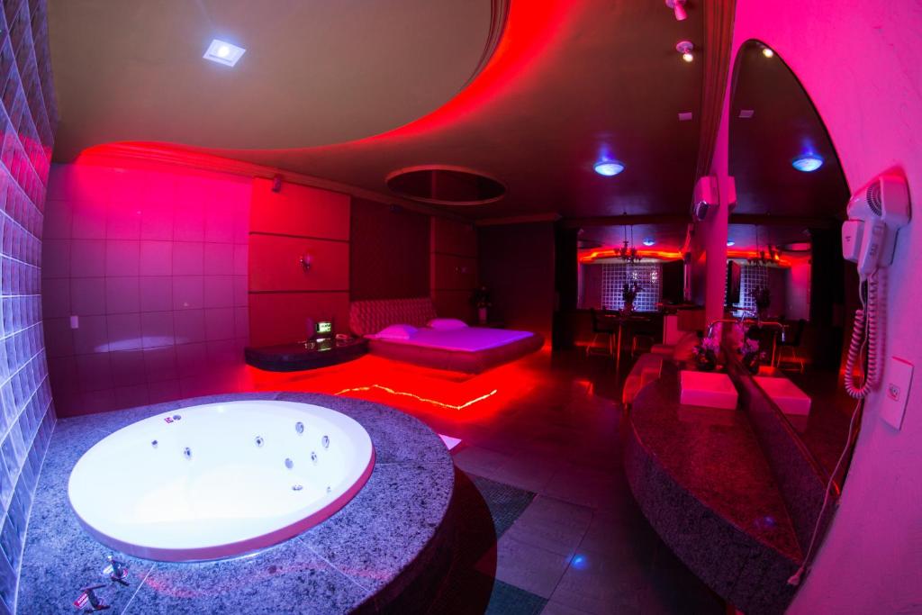  Shanadu Motel (Adults Only)