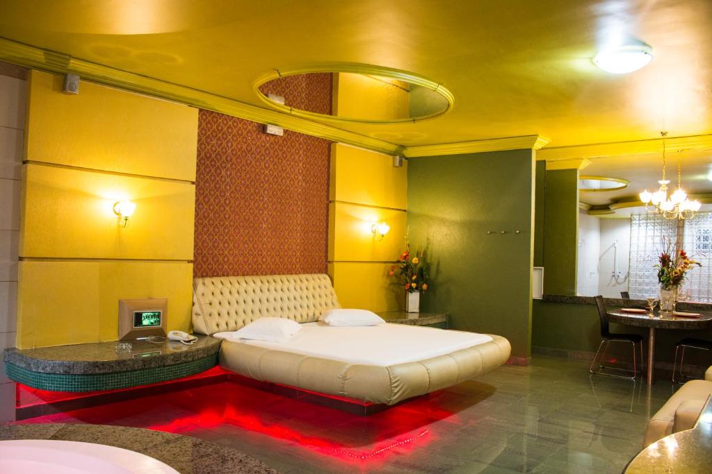  Shanadu Motel (Adults Only)
