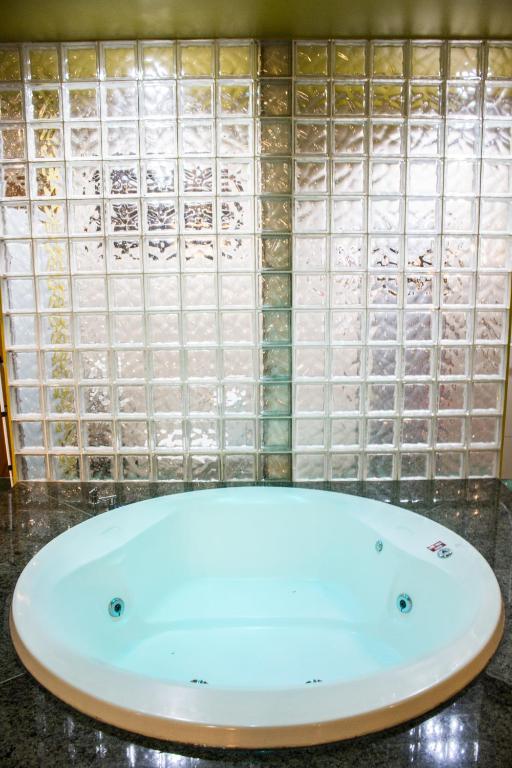  Shanadu Motel (Adults Only)