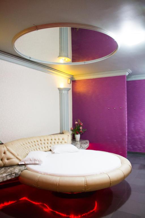  Shanadu Motel (Adults Only)