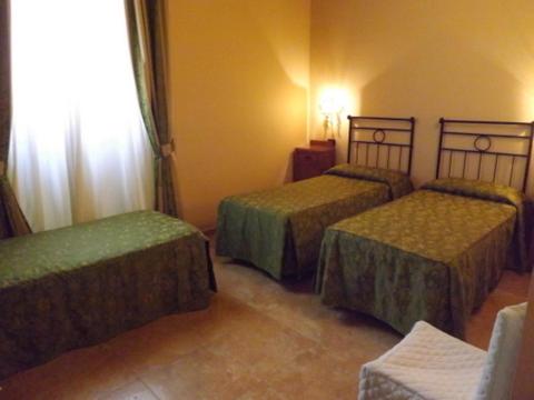 Relais Il Postiglione - Antica Posta dei Chigi - Camera Tripla Classica
