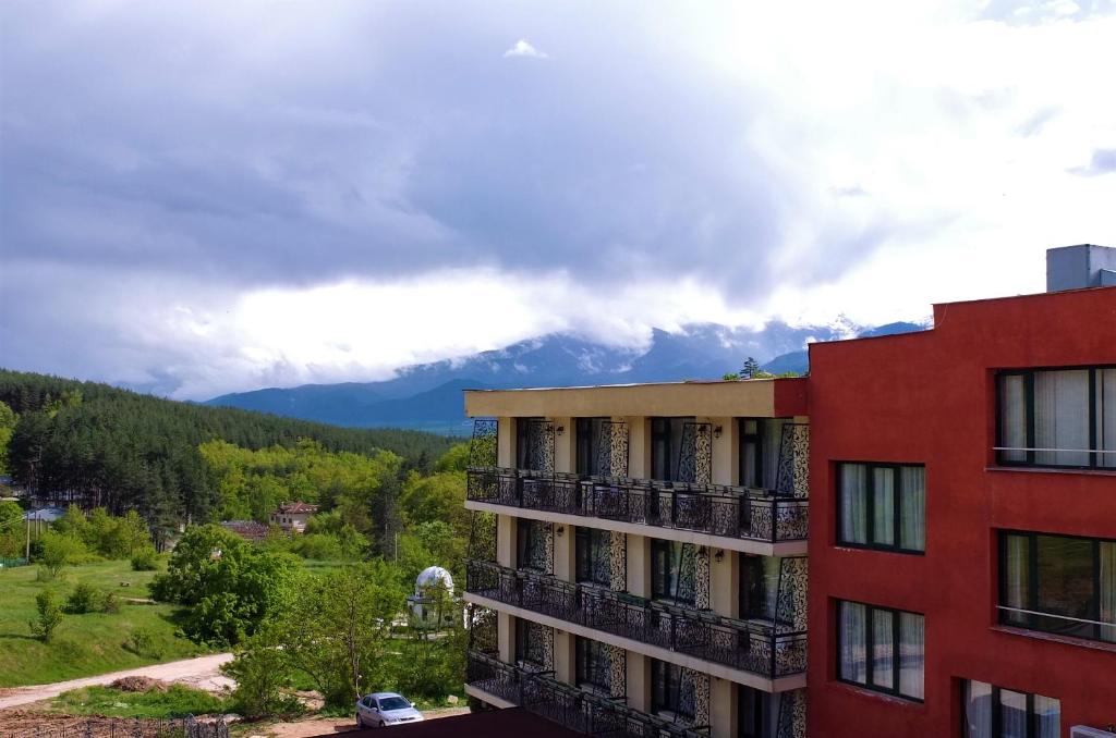 SPA Apartment - Hiking - Hot Thermal Bathtub - Fast Internet - NO POOLS - Apartment With Balcony