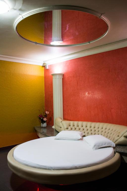  Shanadu Motel (Adults Only)