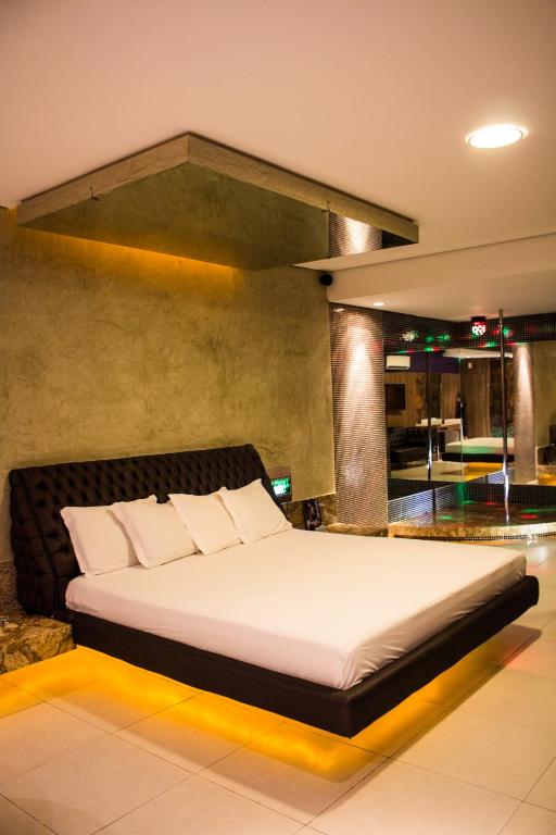  Arte Motel (Adults Only)