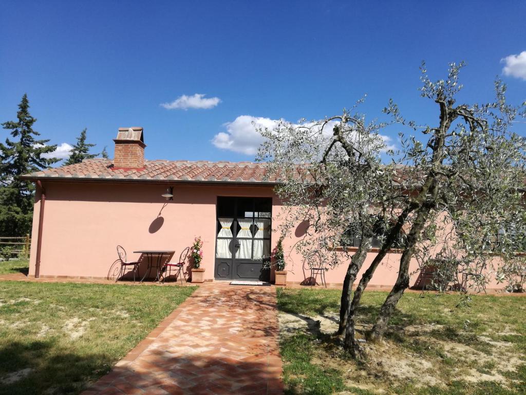 Κήπος έξω από το Agriturismo Il Loghino