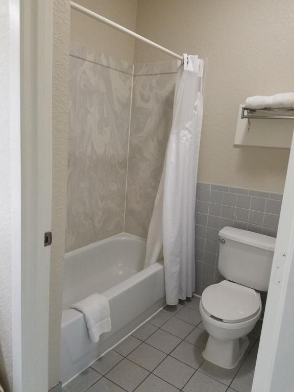 Scott Inn & Suites - Downtown Houston - Sala Matrimoniali Con Due Letti Queen - Non Fumatori