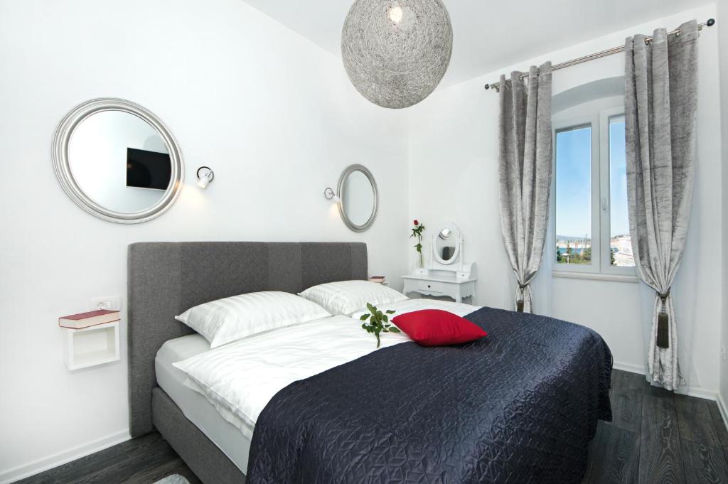 Apartments Mihaela - 12