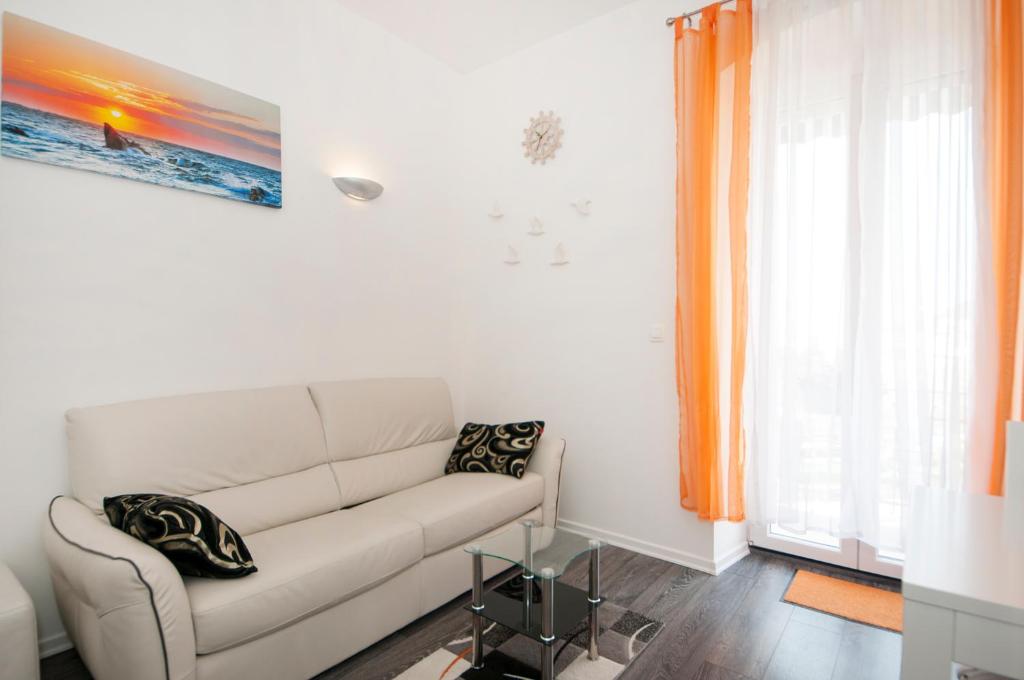 Apartments Mihaela - 15