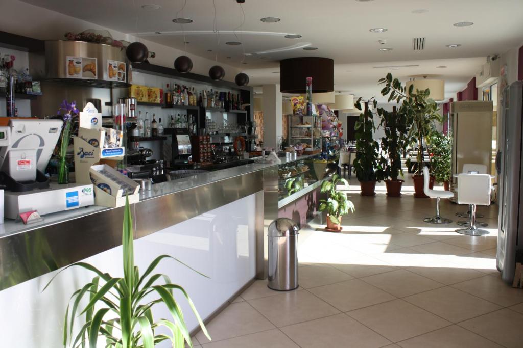 Lounge nebo bar v ubytování Hotel Cliché