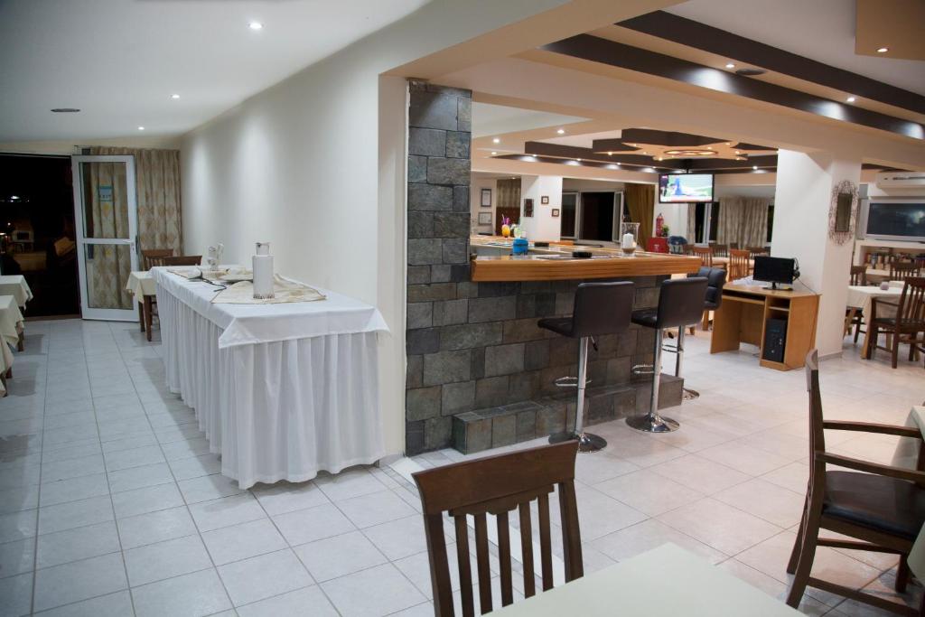 Restaurace v ubytování Hotel Athinoula